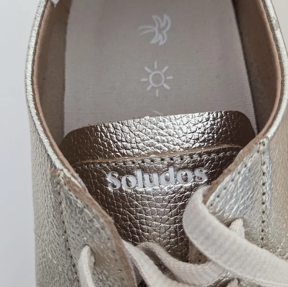 Soludos Ibiza Classic Leather Sneaker Platinum, Women's Sizes 10 New Without Box - Picture 12 of 16